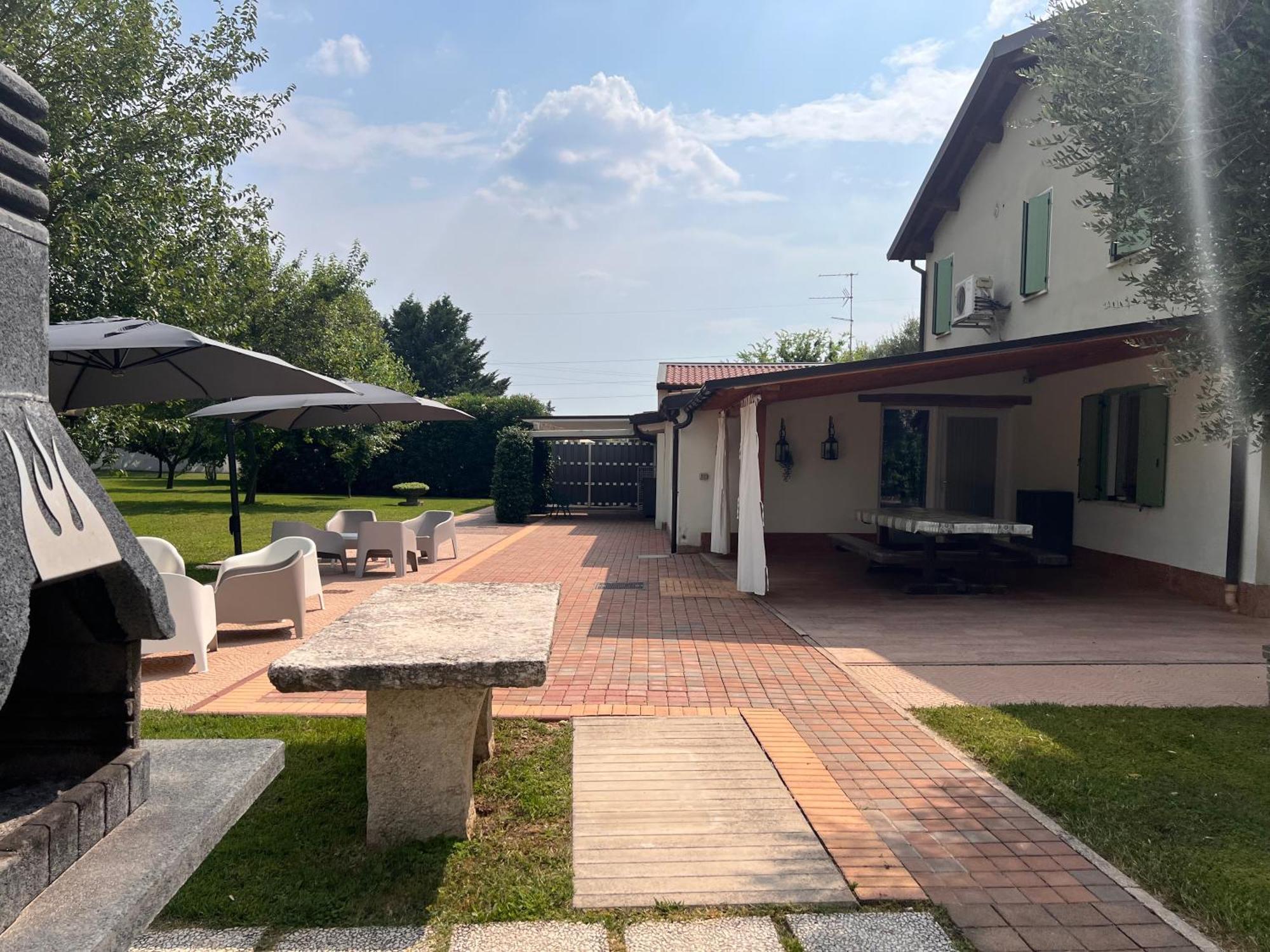 Appartamento "Casa Vacanze Corte Ara Decima" Сона Экстерьер фото