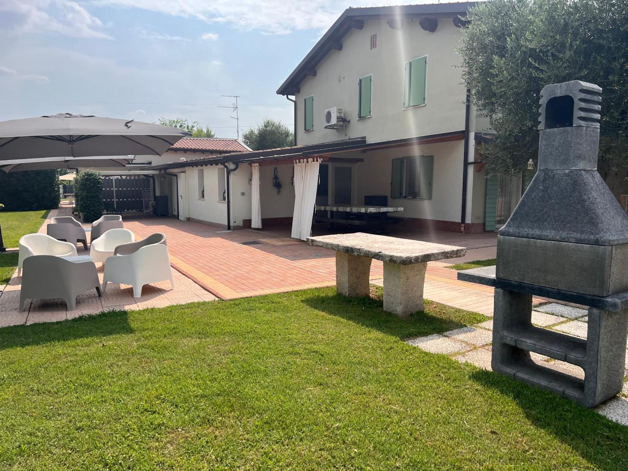 Appartamento "Casa Vacanze Corte Ara Decima" Сона Экстерьер фото