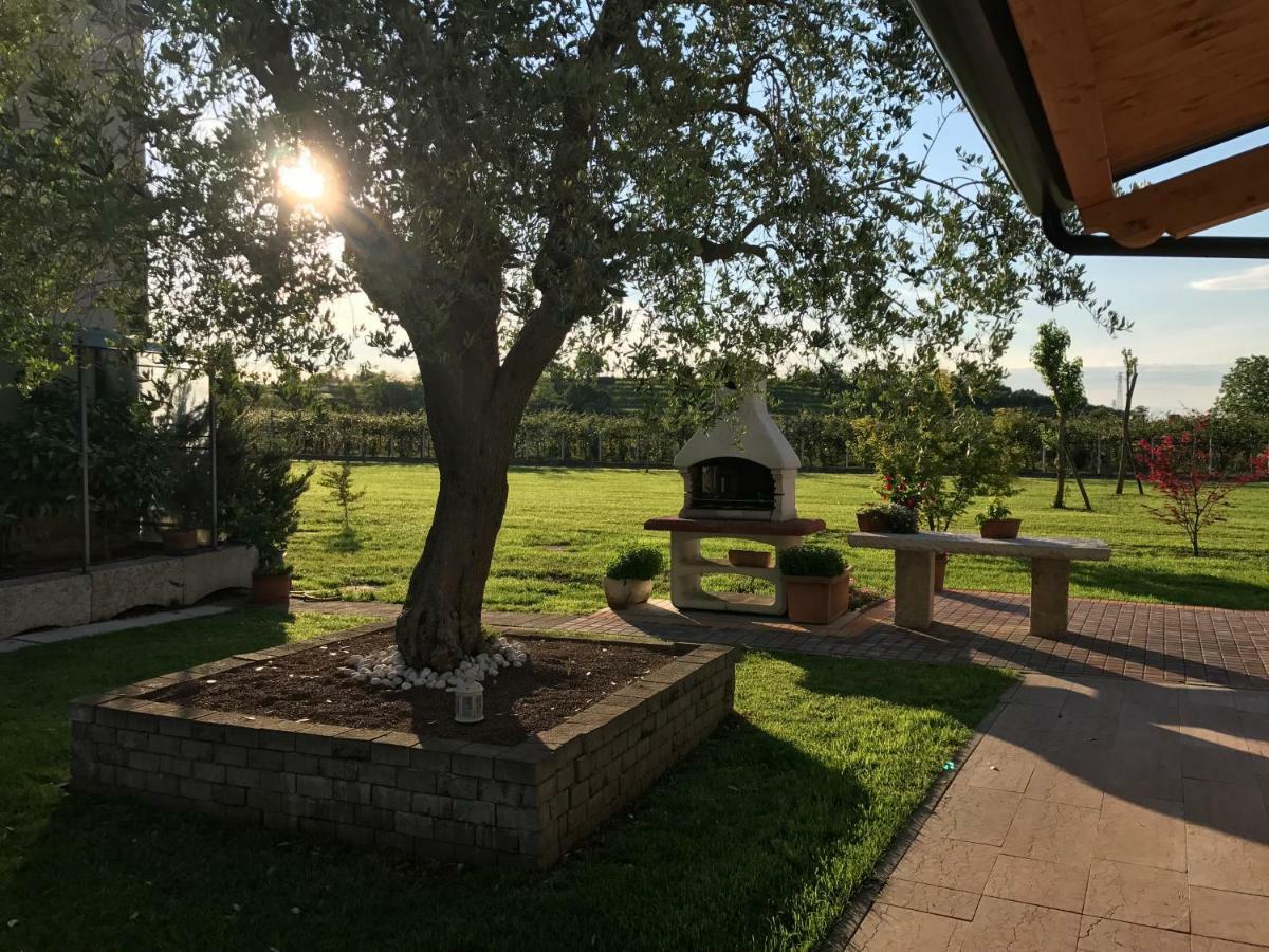 Appartamento "Casa Vacanze Corte Ara Decima" Сона Экстерьер фото